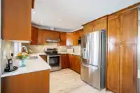 5885 186A STREET - thumbnail 10