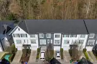 32 18681 68 AVENUE - thumbnail 4