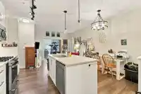 302 11077 RAVINE ROAD - thumbnail 7