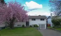 11064 SWAN CRESCENT - thumbnail 1