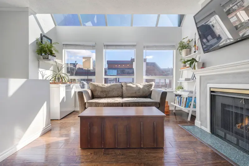 309 3721 DELBROOK AVENUE - photo 1 of 25