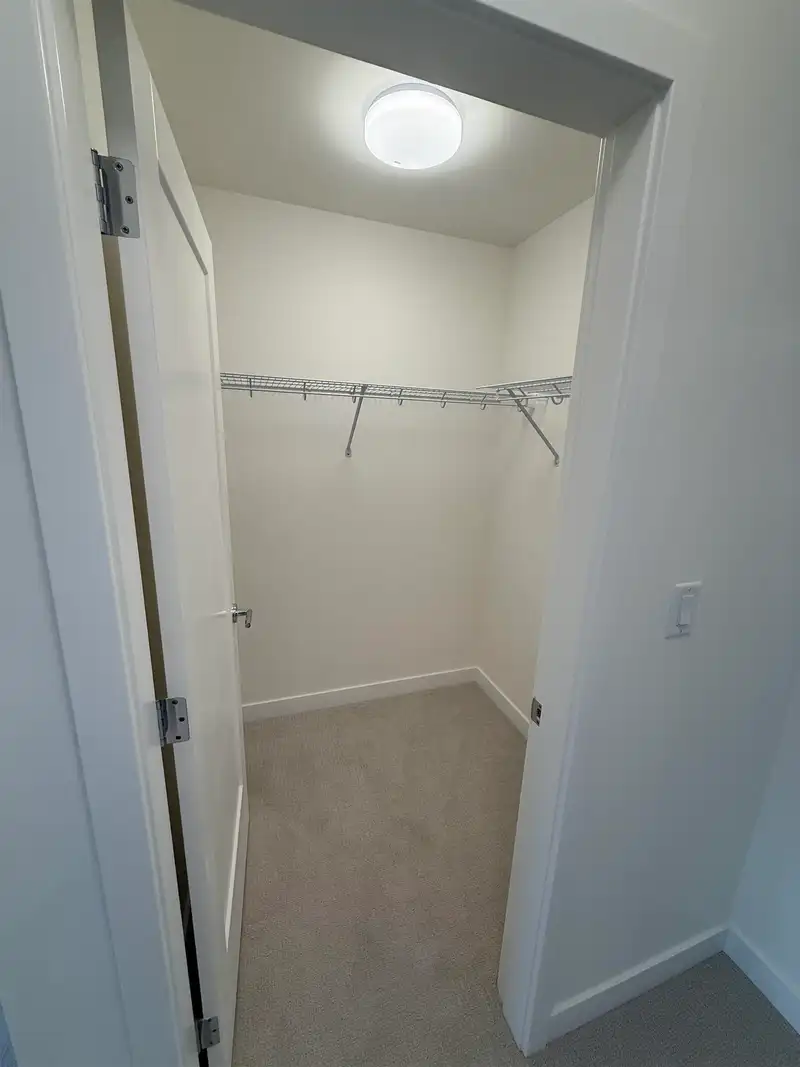 306 13788 76 AVENUE - photo 4 of 15
