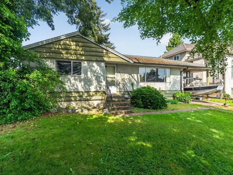 7747 127 STREET - photo 1 of 21