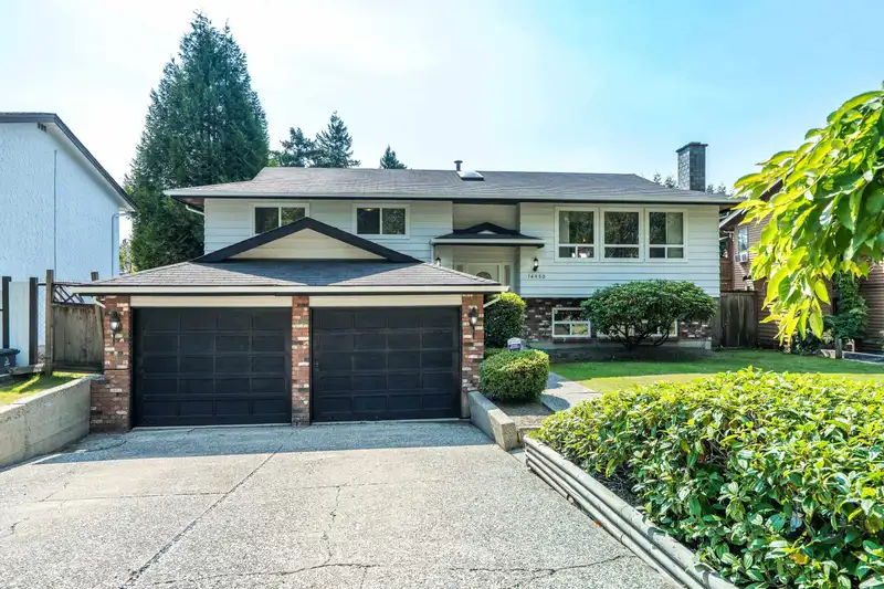 14950 92A AVENUE - photo 2 of 40