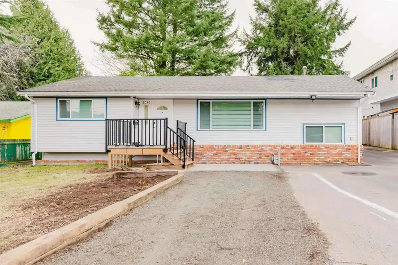 7045 142 STREET - photo 1 of 34