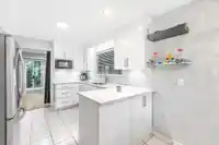101 8655 KING GEORGE BOULEVARD - thumbnail 6