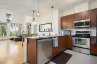 418 10180 153 STREET - thumbnail 1