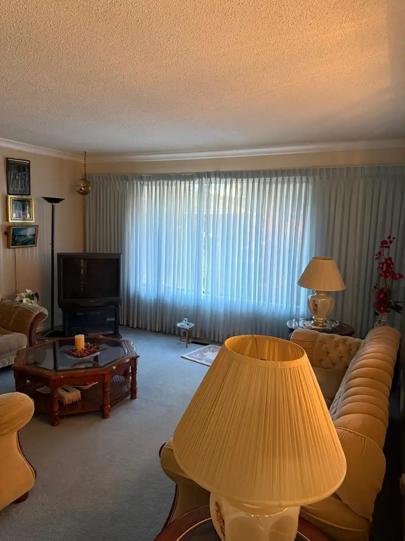6738 128B STREET - photo 4 of 29