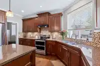 5903 164A STREET - thumbnail 9