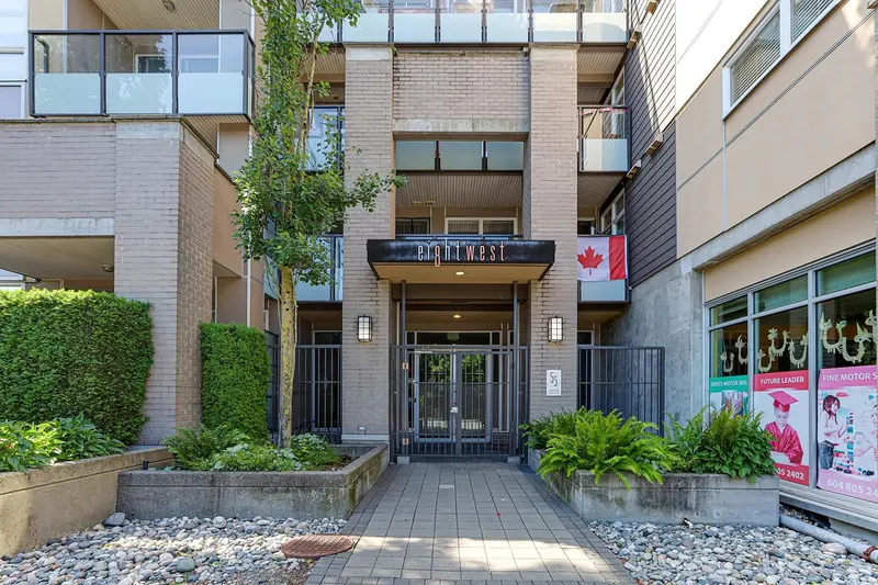 208 55 EIGHTH AVENUE - photo 2 of 24