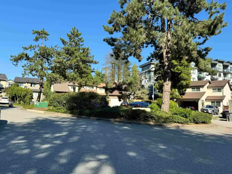 9630 139 STREET - photo 1 of 27