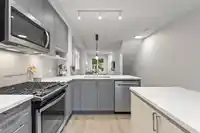 6 9718 161A STREET - thumbnail 14
