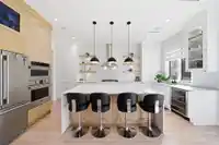 14718 90A AVENUE - thumbnail 4