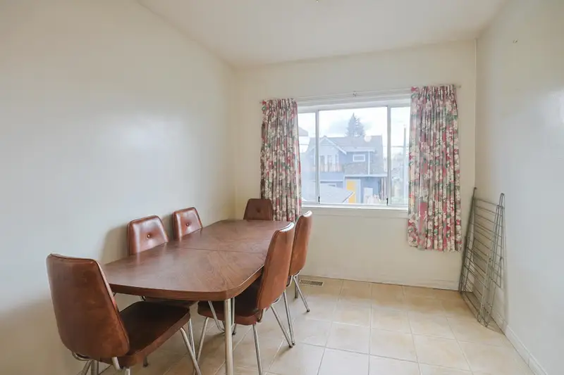 2584 E GEORGIA STREET - photo 3 of 20