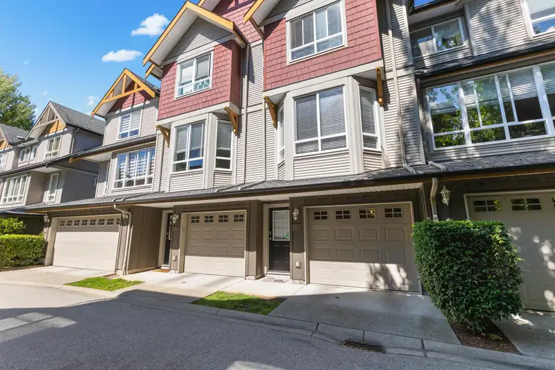 11 16789 60 AVENUE - photo 3 of 35