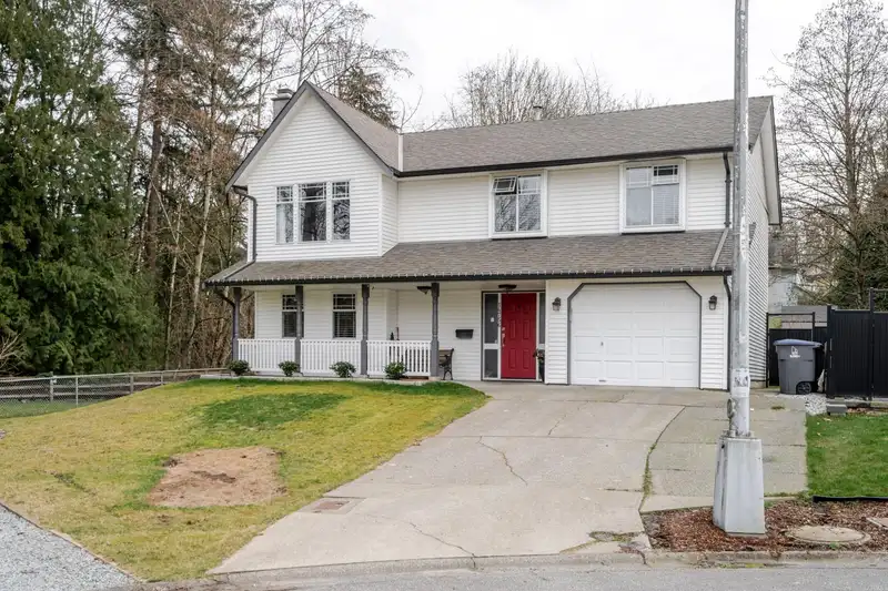 14756 WELLINGTON DRIVE - photo 3 of 40