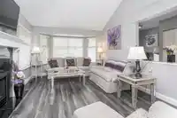 126 8060 121A STREET - thumbnail 4