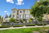 63 9718 161A STREET - thumbnail 32
