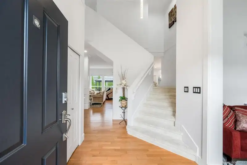 16777 105 AVE - photo 2 of 13