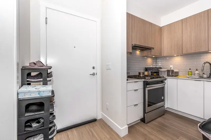 407 6960 NICHOLSON ROAD - photo 4 of 25