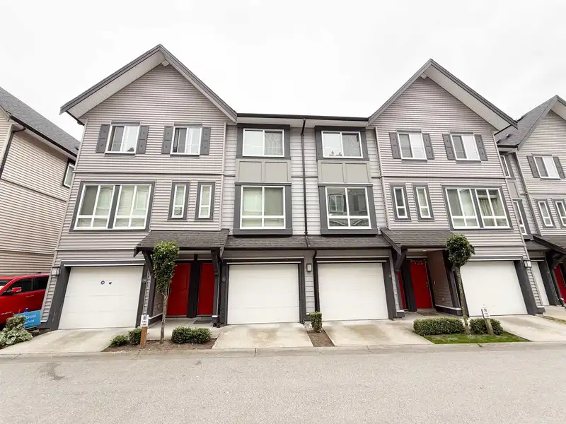 37 14555 68 AVENUE - photo 1 of 24
