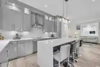 7068 194 STREET - thumbnail 11
