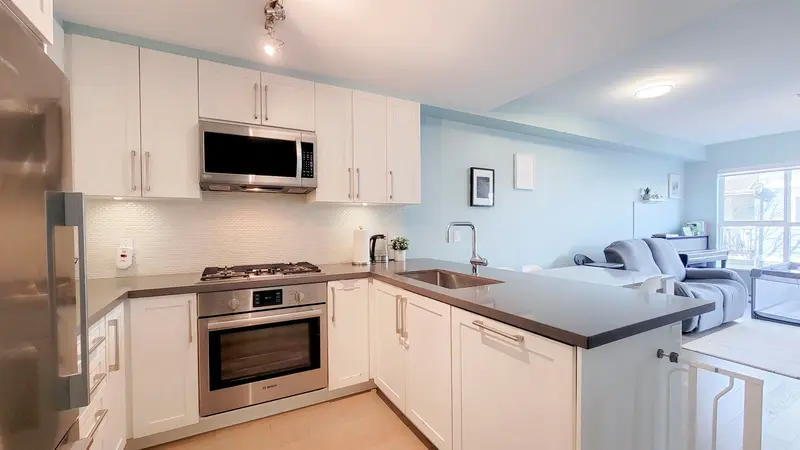 207 10177 RIVER DRIVE - photo 3 of 25