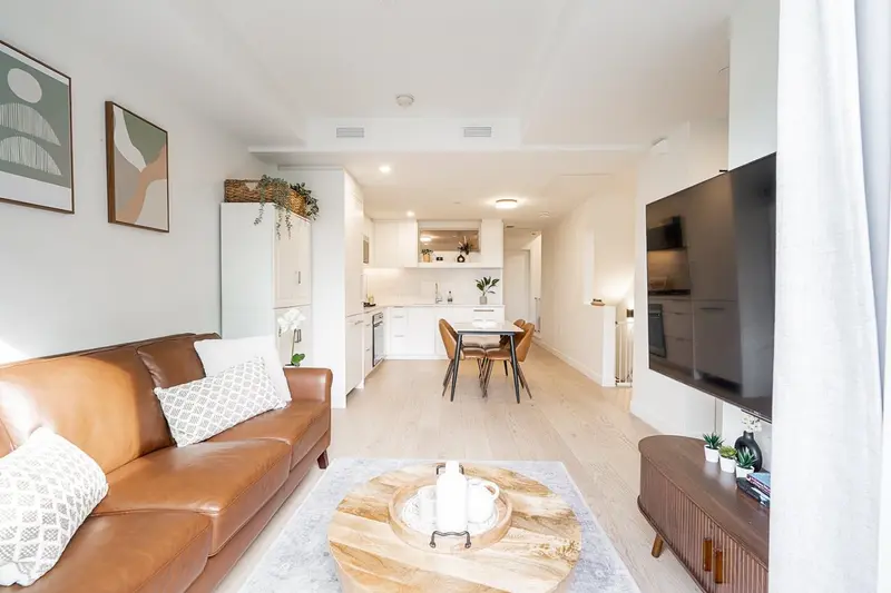 109 650 E 2ND STREET - photo 3 of 25