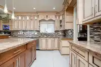 7532 144A STREET - thumbnail 10