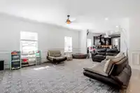 15984 92 AVENUE - thumbnail 6