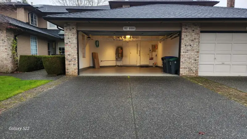 102 6086 W BOUNDARY DRIVE - photo 3 of 36