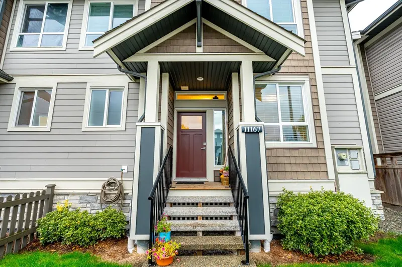 11167 240TH STREET - photo 2 of 25