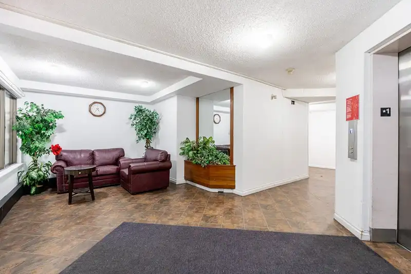 203 10680 151A STREET - photo 3 of 22