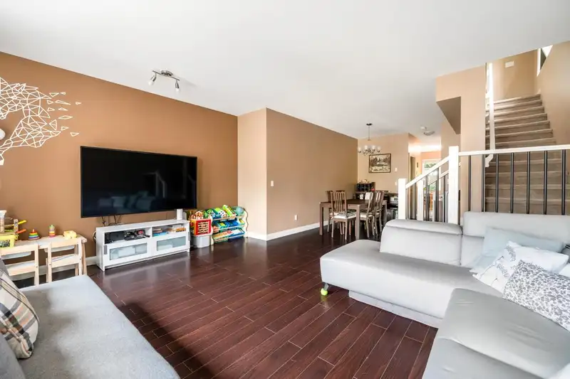 19 13899 LAUREL DRIVE - photo 4 of 21