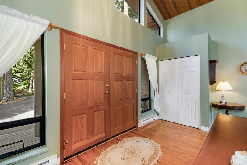 242 SPINNAKER DRIVE - photo 3 of 25