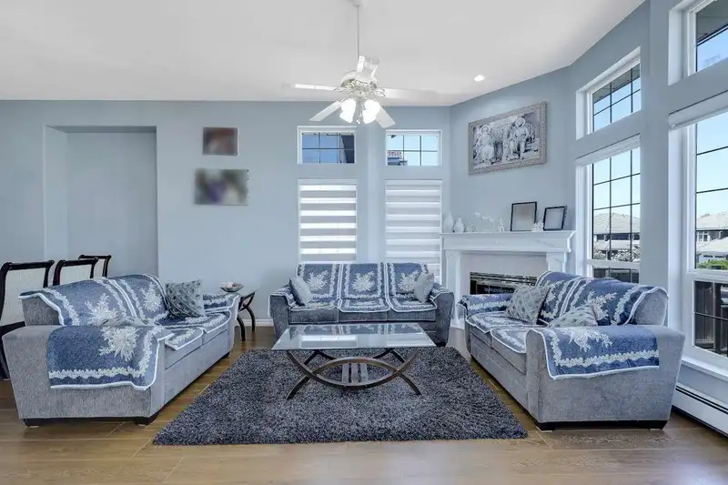 12242 98A AVENUE - photo 4 of 40