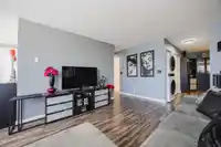 706 9830 WHALLEY BOULEVARD - thumbnail 2