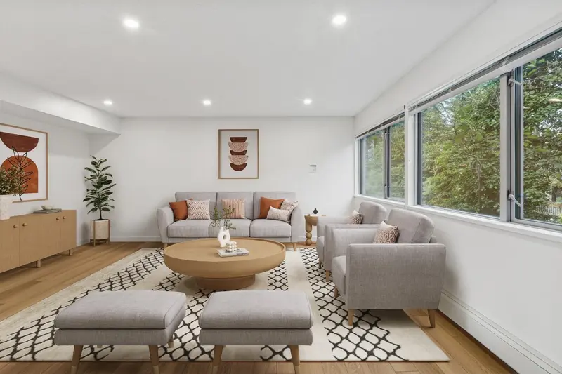 879 WESTVIEW CRESCENT - photo 3 of 25