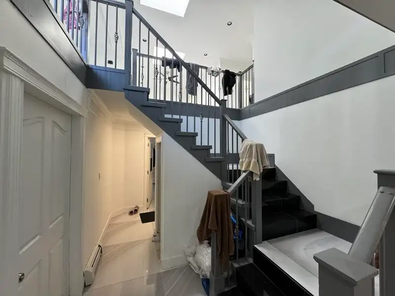 12944 108 AVENUE - photo 2 of 12