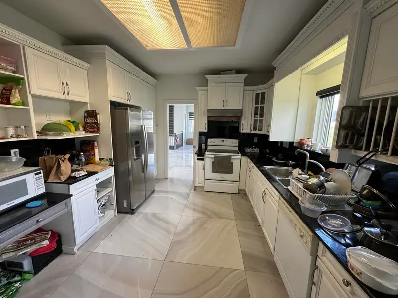 12944 108 AVENUE - photo 4 of 12