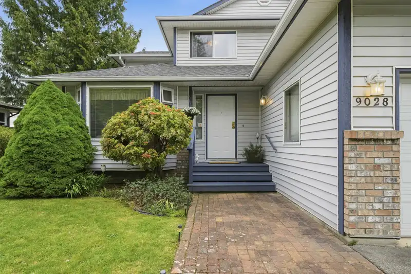 9028 136B STREET - photo 3 of 30