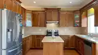 5942 165A STREET - thumbnail 3