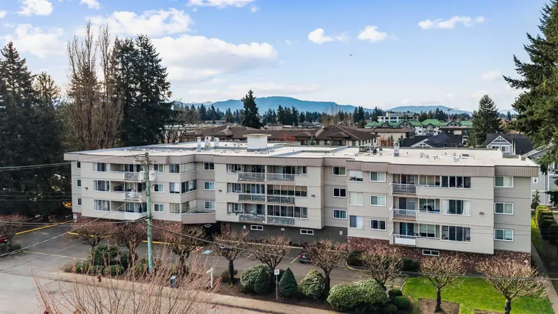 312 32040 TIMS AVENUE - photo 2 of 25