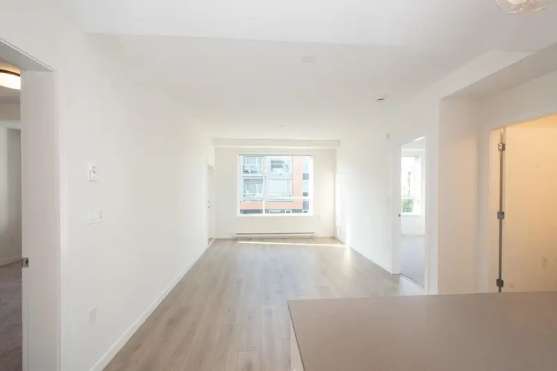 423 7936 206 STREET - photo 3 of 25