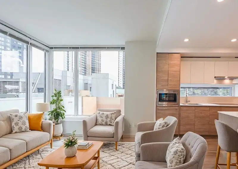 409 13615 FRASER HIGHWAY - photo 1 of 40