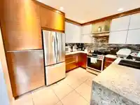 208 13900 HYLAND ROAD - thumbnail 6