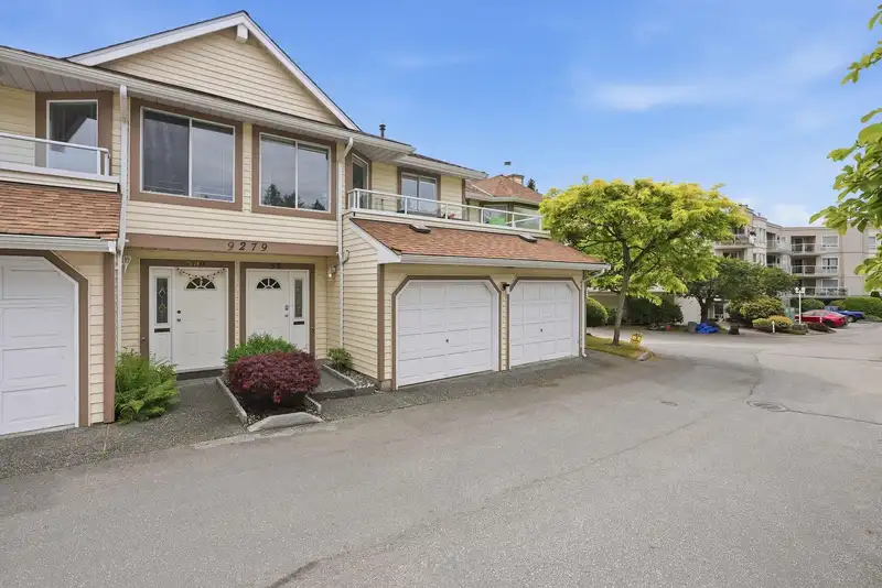 52 9279 122 STREET - photo 2 of 40
