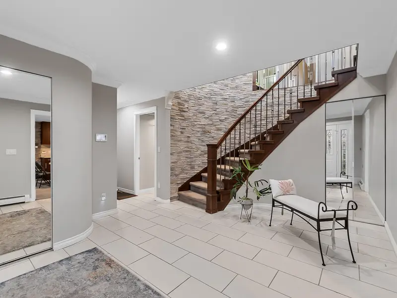 12216 64A AVENUE - photo 4 of 25