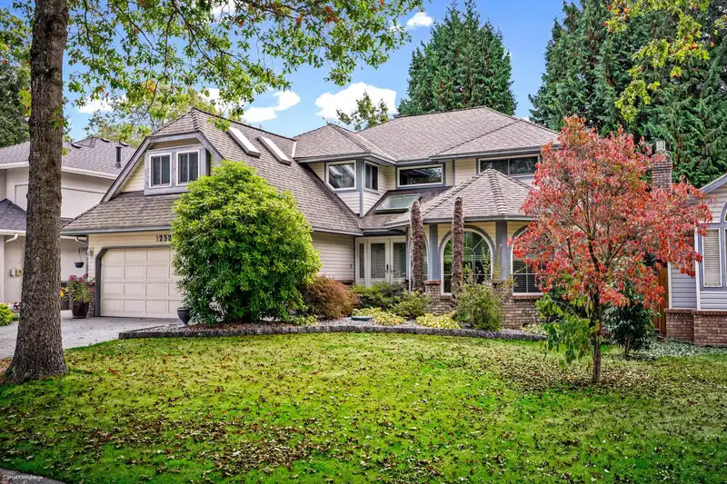 12329 NORTHPARK CRESCENT - photo 1 of 25
