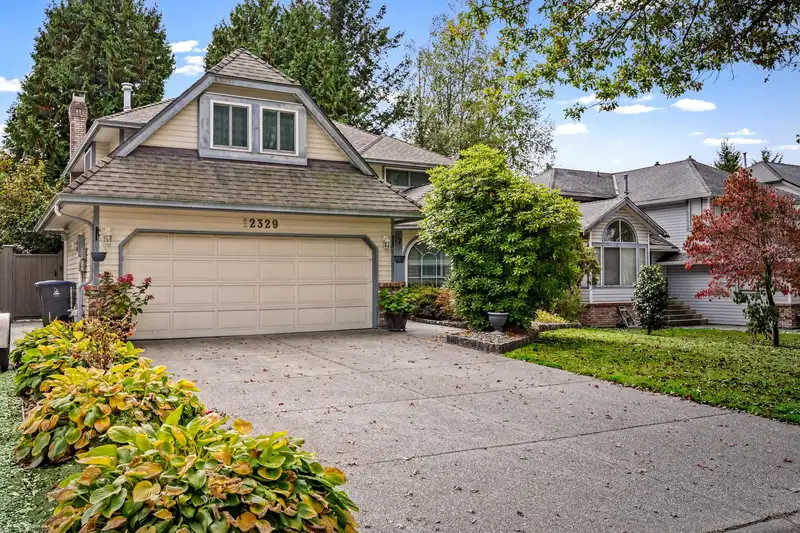 12329 NORTHPARK CRESCENT - photo 3 of 25